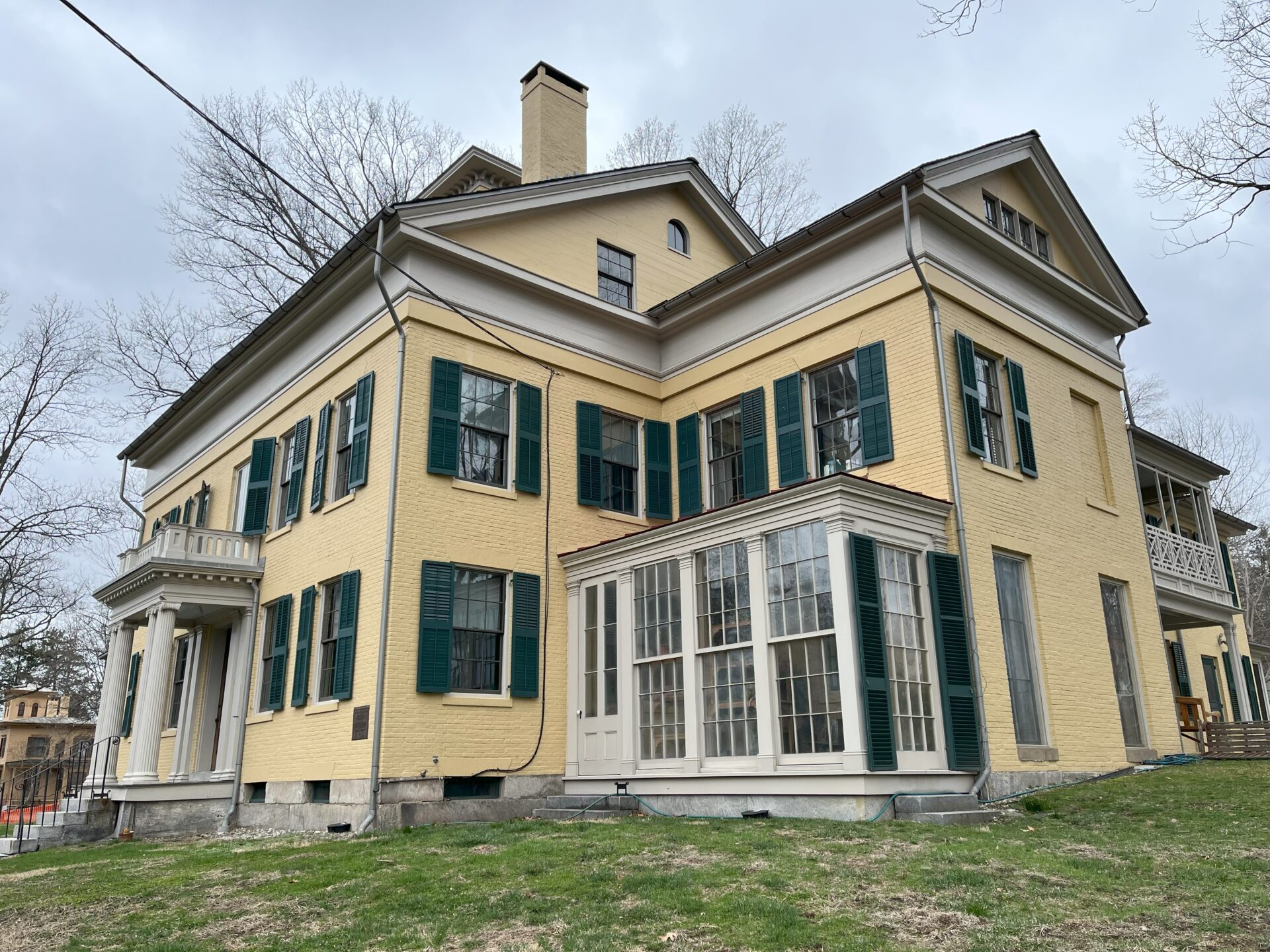 Read more about the article Visiting Emily Dickinson’s home in Amherst, Massachusetts
